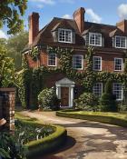 Holmes and The Abbey Grange Episode 1 Badge - StoryQuest